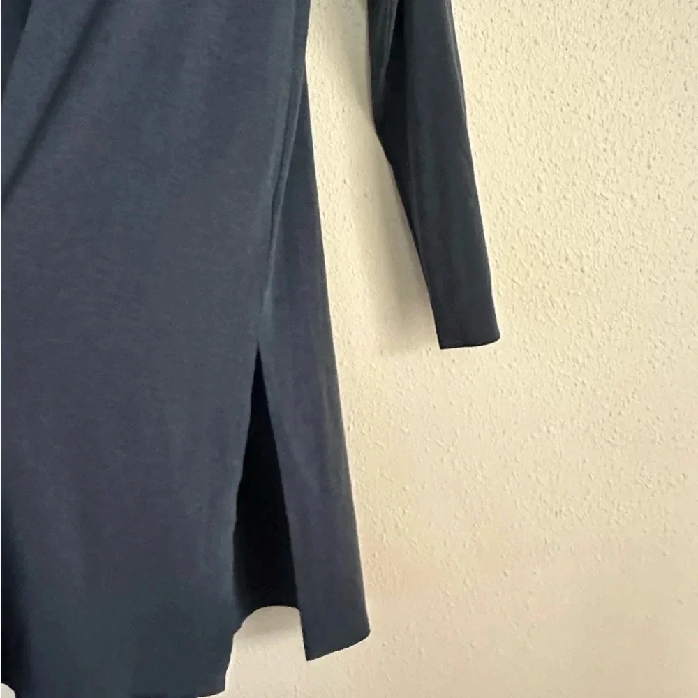 UNIQLO AIRism UV Protection Blue Long Sleeve Cardigan, Size S - Picture 4 of 5